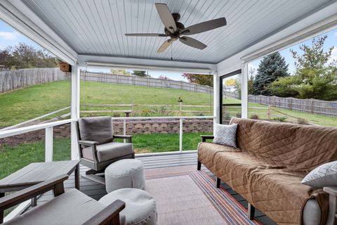 Tiny photo for 1029 W 60 Street, Davenport, IA 52806 (MLS # 12540692)