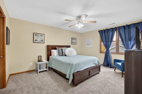 Tiny photo for 1029 W 60 Street, Davenport, IA 52806 (MLS # 12540692)