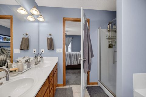 Tiny photo for 1029 W 60 Street, Davenport, IA 52806 (MLS # 12540692)