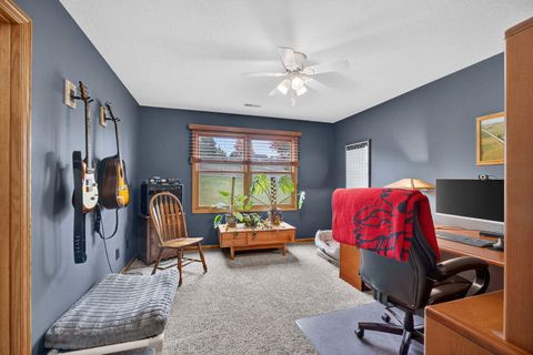 Tiny photo for 1029 W 60 Street, Davenport, IA 52806 (MLS # 12540692)