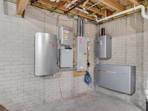 Tiny photo for 1029 W 60 Street, Davenport, IA 52806 (MLS # 12540692)