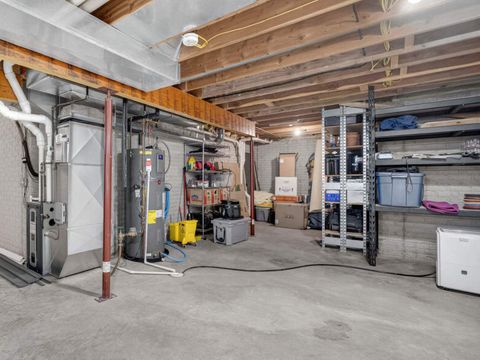 Tiny photo for 1029 W 60 Street, Davenport, IA 52806 (MLS # 12540692)