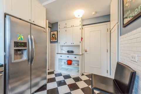 Tiny photo for 421 W Melrose Street #10B, Chicago, IL 60657 (MLS # 12385000)
