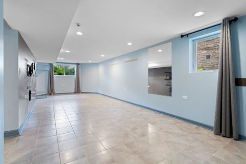 Tiny photo for 2115 Kenilworth Avenue, Berwyn, IL 60402 (MLS # 12453865)
