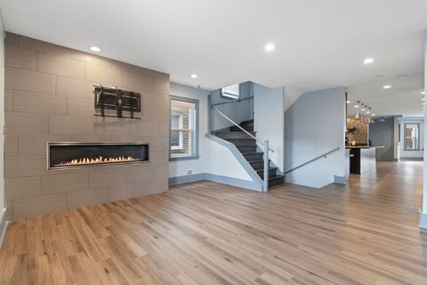 Tiny photo for 2115 Kenilworth Avenue, Berwyn, IL 60402 (MLS # 12453865)