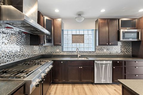 Tiny photo for 2115 Kenilworth Avenue, Berwyn, IL 60402 (MLS # 12453865)