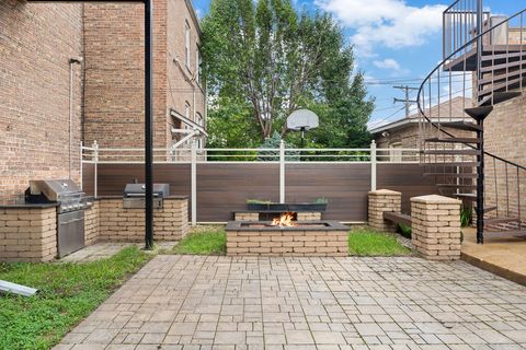 Tiny photo for 2115 Kenilworth Avenue, Berwyn, IL 60402 (MLS # 12453865)