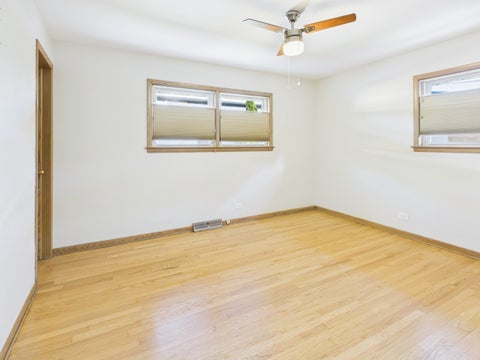 Tiny photo for 1507 Oakton Street, Park Ridge, IL 60068 (MLS # 12774172)