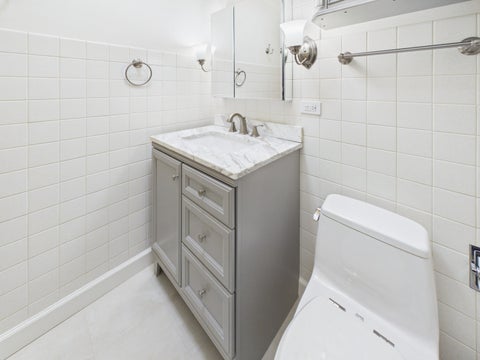 Tiny photo for 1507 Oakton Street, Park Ridge, IL 60068 (MLS # 12774172)