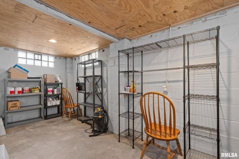 Tiny photo for 1602 37TH Street, Rock Island, IL 61201 (MLS # QC4270103)