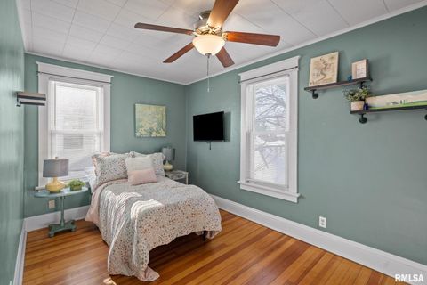 Tiny photo for 1602 37TH Street, Rock Island, IL 61201 (MLS # QC4270103)