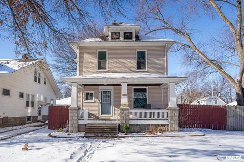Photo of 1602 37TH Street, Rock Island, IL 61201 (MLS # QC4270103)