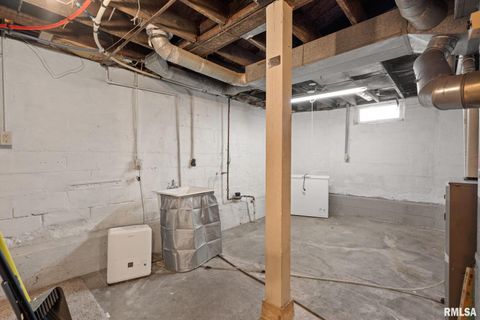 Tiny photo for 1602 37TH Street, Rock Island, IL 61201 (MLS # QC4270103)