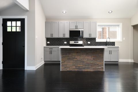 Tiny photo for 12522 S Racine Avenue, Calumet Park, IL 60827 (MLS # 12500931)