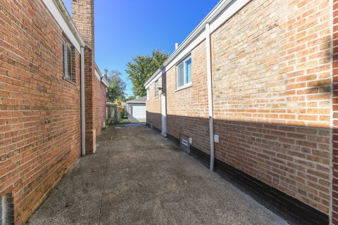 Tiny photo for 12522 S Racine Avenue, Calumet Park, IL 60827 (MLS # 12500931)
