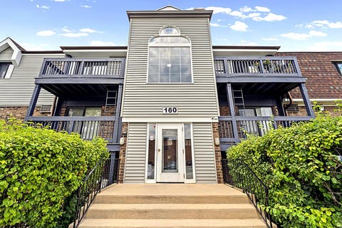 Photo of 160 S La Londe Avenue #1H, Addison, IL 60101 (MLS # 12737867)