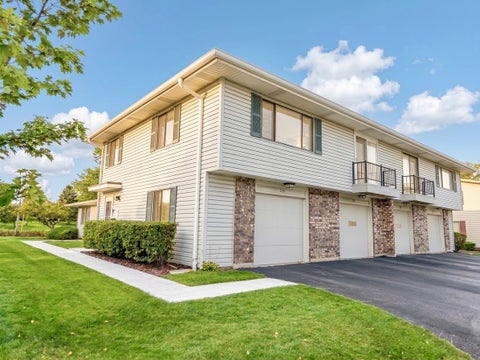 Photo of 935 Shattuck Lane #935, Schaumburg, IL 60194 (MLS # 12784173)