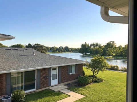 Tiny photo for 935 Shattuck Lane #935, Schaumburg, IL 60194 (MLS # 12784173)