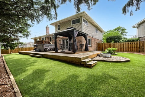 Tiny photo for 816 W Heritage Drive, Addison, IL 60101 (MLS # 12703473)
