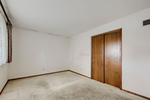 Tiny photo for 496 Sheridan Lane, Schaumburg, IL 60193 (MLS # 12626374)