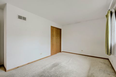 Tiny photo for 496 Sheridan Lane, Schaumburg, IL 60193 (MLS # 12626374)