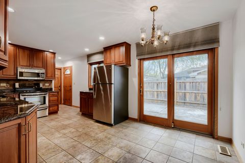 Tiny photo for 496 Sheridan Lane, Schaumburg, IL 60193 (MLS # 12626374)
