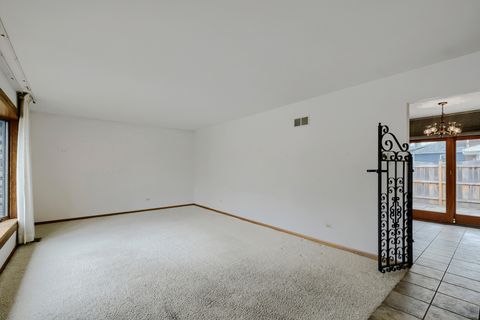 Tiny photo for 496 Sheridan Lane, Schaumburg, IL 60193 (MLS # 12626374)