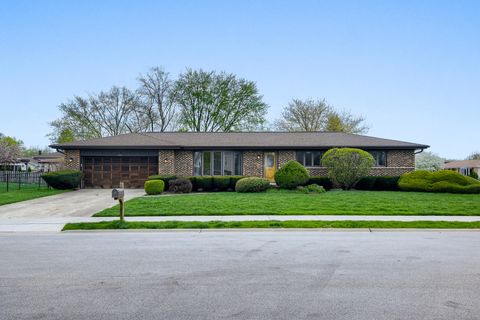 Photo of 496 Sheridan Lane, Schaumburg, IL 60193 (MLS # 12626374)