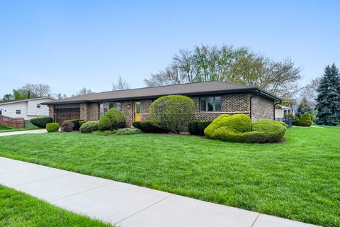 Tiny photo for 496 Sheridan Lane, Schaumburg, IL 60193 (MLS # 12626374)