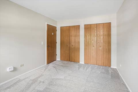 Tiny photo for 33 Ashburn Court #B, Schaumburg, IL 60193 (MLS # 12659200)