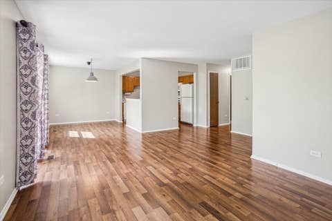 Tiny photo for 33 Ashburn Court #B, Schaumburg, IL 60193 (MLS # 12659200)