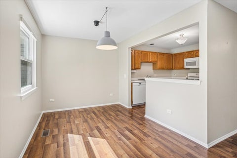 Tiny photo for 33 Ashburn Court #B, Schaumburg, IL 60193 (MLS # 12659200)