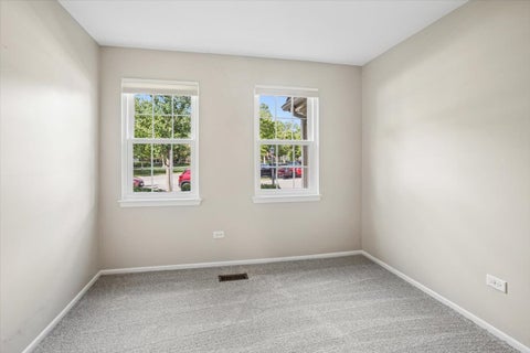 Tiny photo for 33 Ashburn Court #B, Schaumburg, IL 60193 (MLS # 12659200)