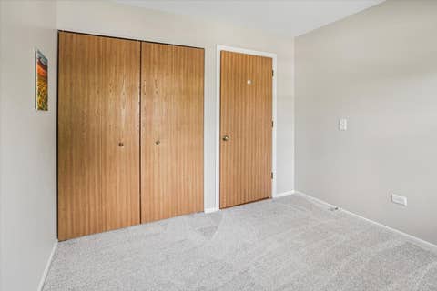 Tiny photo for 33 Ashburn Court #B, Schaumburg, IL 60193 (MLS # 12659200)