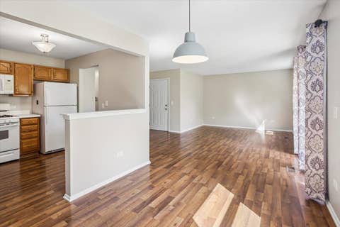 Tiny photo for 33 Ashburn Court #B, Schaumburg, IL 60193 (MLS # 12659200)