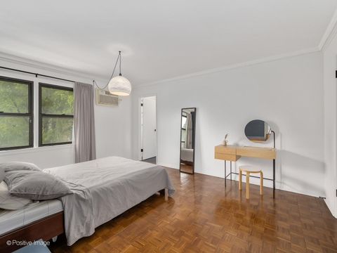 Tiny photo for 500 Washington Boulevard #301, Oak Park, IL 60302 (MLS # 12639523)