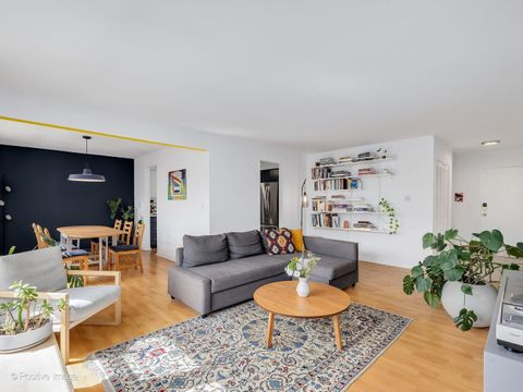 Tiny photo for 500 Washington Boulevard #301, Oak Park, IL 60302 (MLS # 12639523)