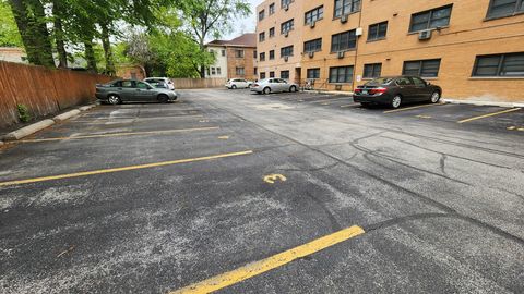 Tiny photo for 500 Washington Boulevard #301, Oak Park, IL 60302 (MLS # 12639523)