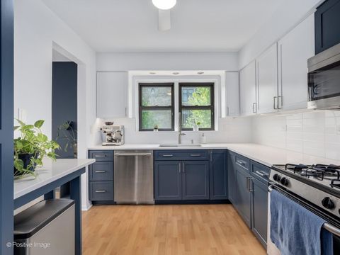 Tiny photo for 500 Washington Boulevard #301, Oak Park, IL 60302 (MLS # 12639523)