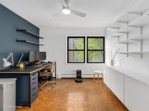 Tiny photo for 500 Washington Boulevard #301, Oak Park, IL 60302 (MLS # 12639523)