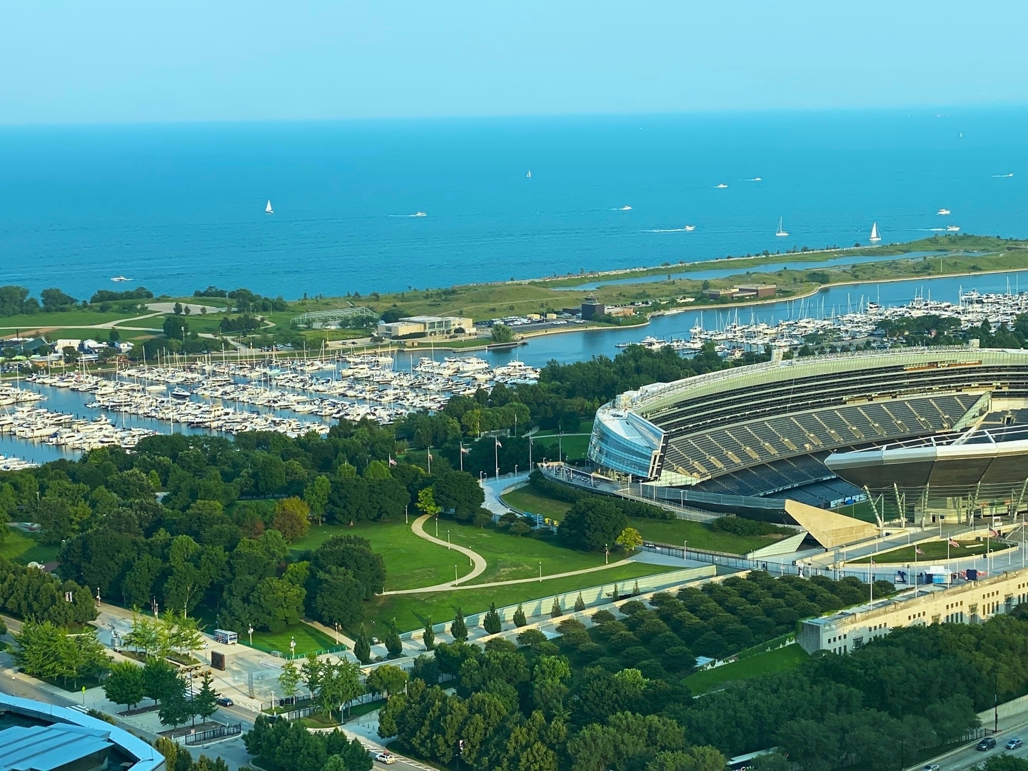 1201 S PRAIRIE Avenue 4204