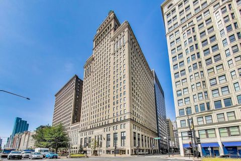 Photo of 310 S Michigan Avenue #1111, Chicago, IL 60604 (MLS # 12603777)