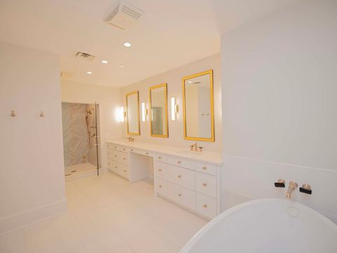 Tiny photo for 132 E Delaware Place #6205-07, Chicago, IL 60611 (MLS # 12352432)