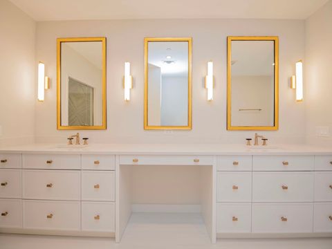 Tiny photo for 132 E Delaware Place #6205-07, Chicago, IL 60611 (MLS # 12352432)