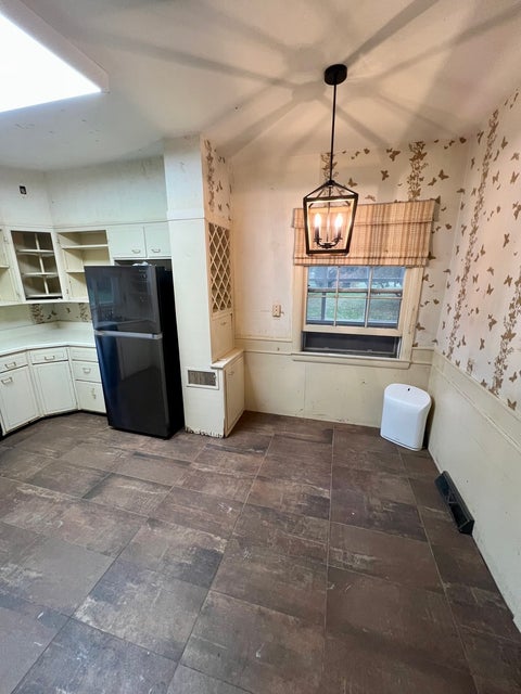 Tiny photo for 825 Compton Parkway, Macomb, IL 61455 (MLS # 12798004)