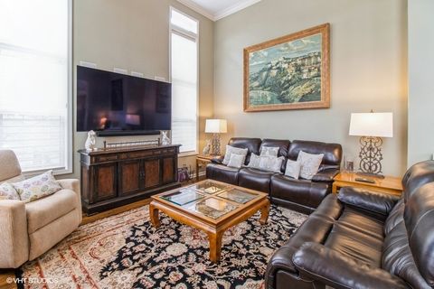 Tiny photo for 909 Red Oak Drive, Western Springs, IL 60558 (MLS # 12409934)