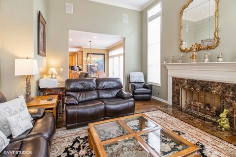 Tiny photo for 909 Red Oak Drive, Western Springs, IL 60558 (MLS # 12409934)