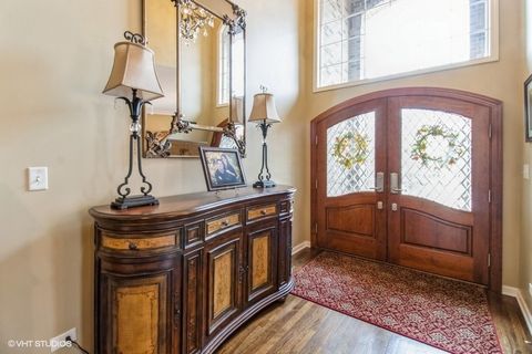 Tiny photo for 909 Red Oak Drive, Western Springs, IL 60558 (MLS # 12409934)