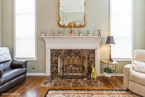 Tiny photo for 909 Red Oak Drive, Western Springs, IL 60558 (MLS # 12409934)