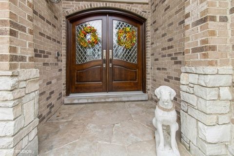 Tiny photo for 909 Red Oak Drive, Western Springs, IL 60558 (MLS # 12409934)